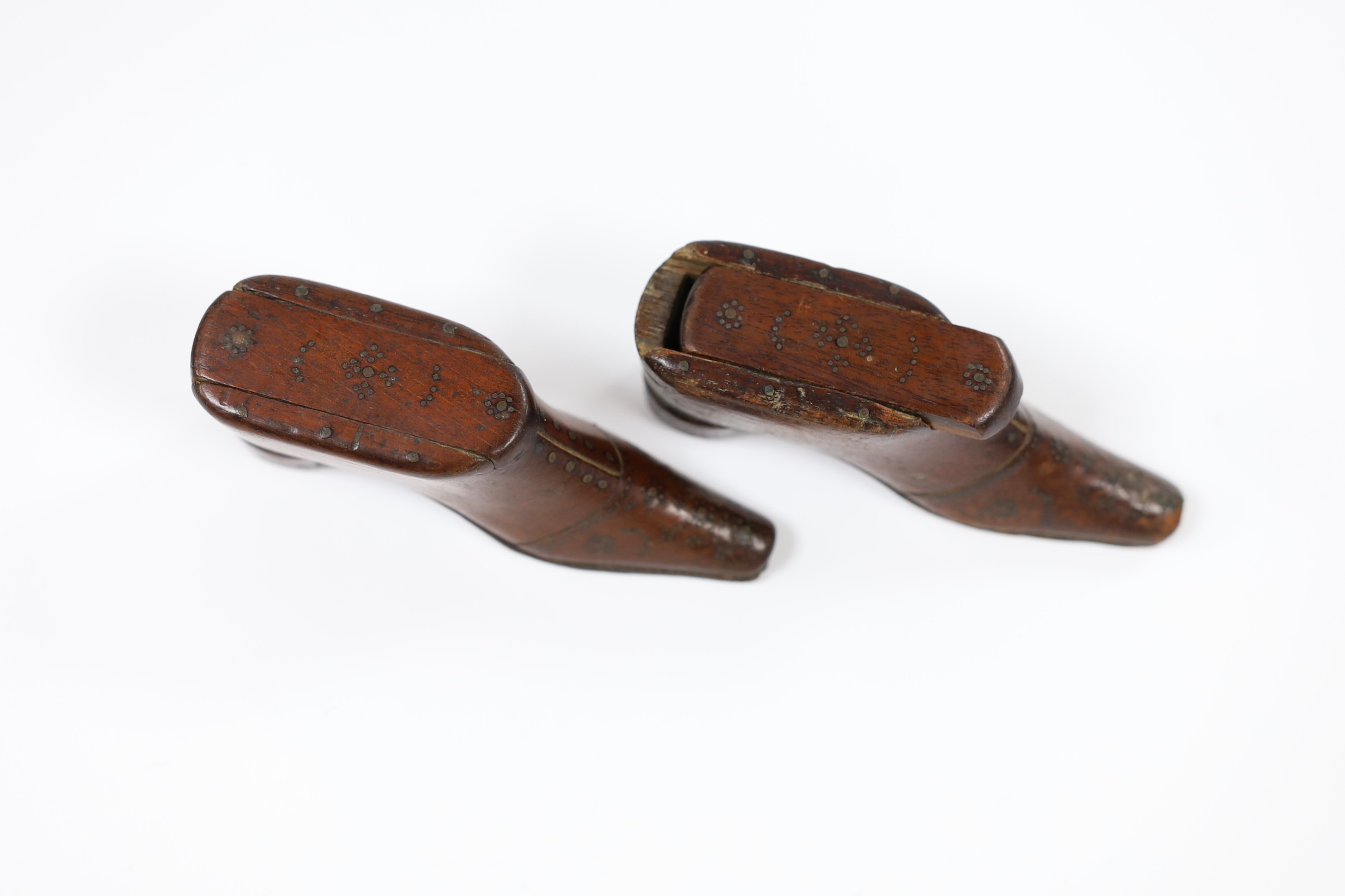 A pair of George III mahogany and pique snuff boots, 10cm wide